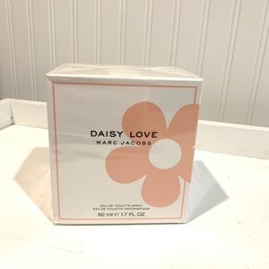 BNIB Marc Jacobs Daisy Love